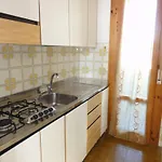 アパート Comfy Flat With Pool In ビビオーネ