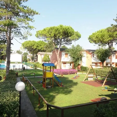 Διαμέρισμα Comfy Flat With Pool In