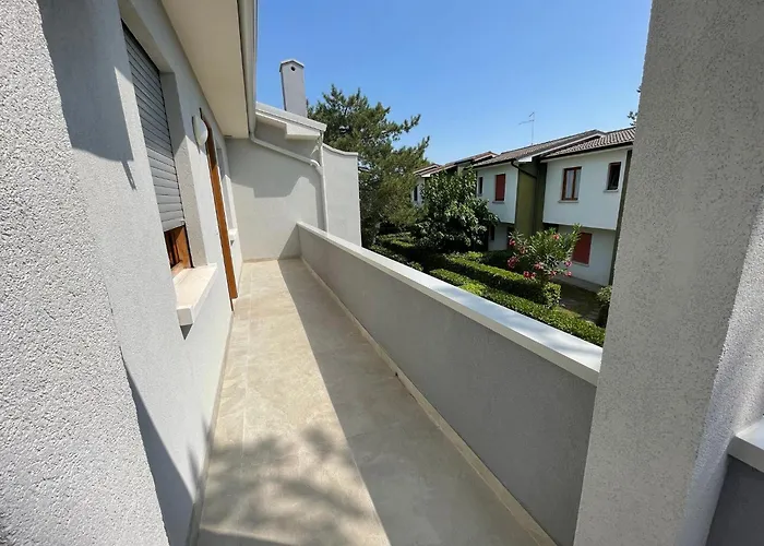 Comfy Flat With Pool In * Bibione