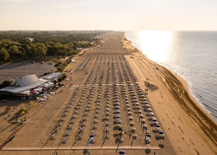 Comfy Flat With Pool In Appartamento